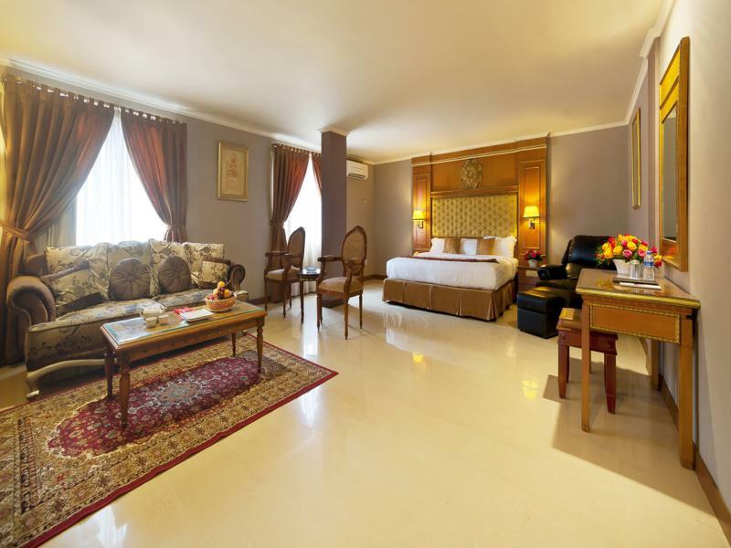 Olympic Hotel Jakarta Exteriör bild